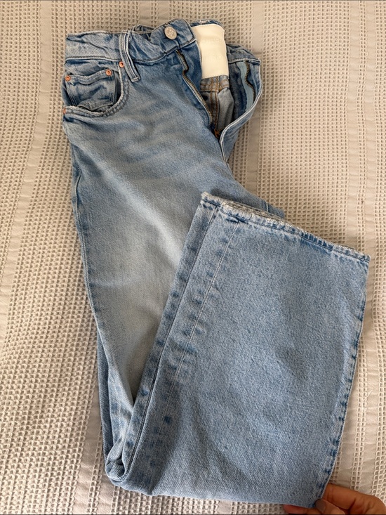 MOTHER Denim - MOTHER The Rambler Zip Flood Jeans in Reelin’ In The Fun